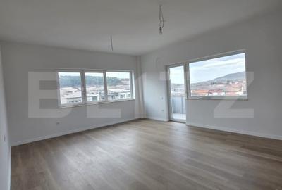 Apartament cu 3 camere decomandat în Baciu - 2