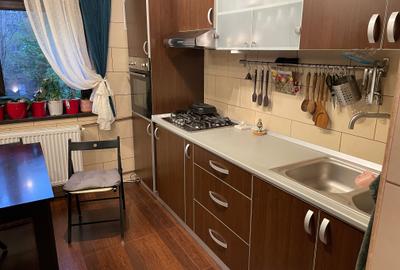 Apartament cu 3 camere decomandat, mobilat în 13 Septembrie - 3