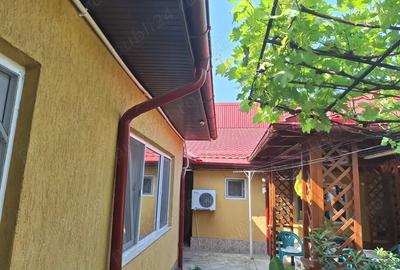Casa de vanzare sau schimb cu apartament 2-3camere - 1