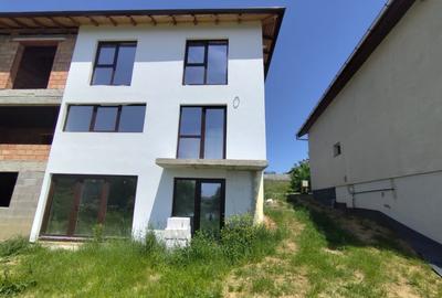 Apartament cu 3 camere decomandat în Blaj