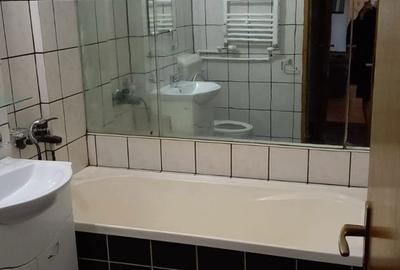 Apartament cu 4 camere decomandat în Decebal - 6