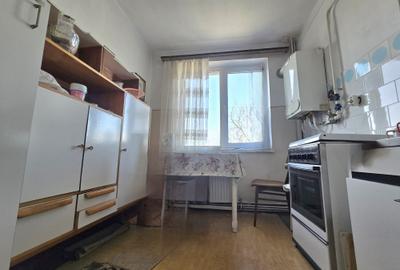 Apartament cu 2 camere semidecomandat în Calea Galați - 3