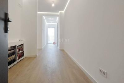 Apartament cu 5 camere decomandat în Astra - 13