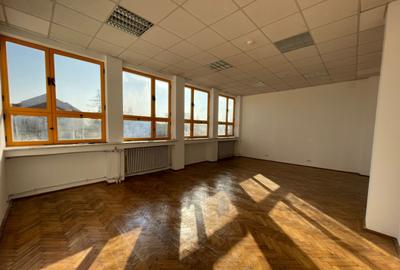 Spatiu birou - ultracentral - langa Primaria Mun. Tg. Jiu Spatiu birou - ultracentral - langa Primaria Mun. Tg. Jiu - 3