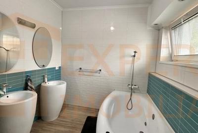 Proprietate deosebita, situata in zona Palazu Mare - 16