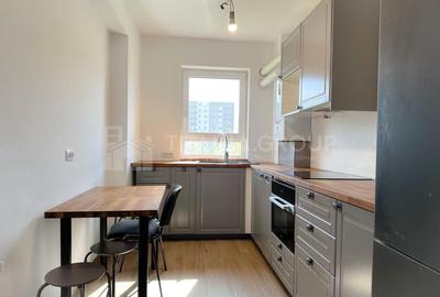 Apartament cu 2 camere decomandat, mobilat în Tractorul - 1