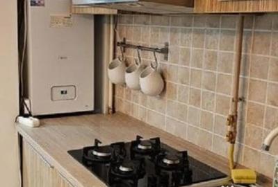 Apartament cu 2 camere decomandat în Tomis I - 6