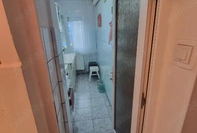 Apartament cu 3 camere semidecomandat în Central - 3