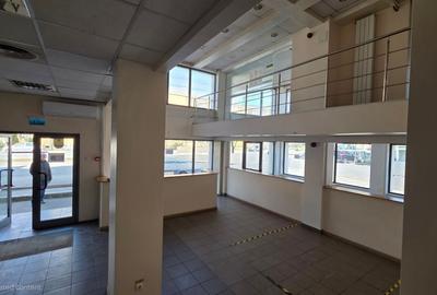 Birou, de 210 mp, în Central - 3