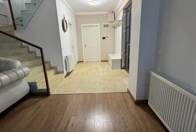 Casă cu 4 camere în Central - 10