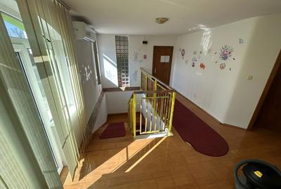 Casă individuală cu 12 camere cu Canalizare în Crișan - 12