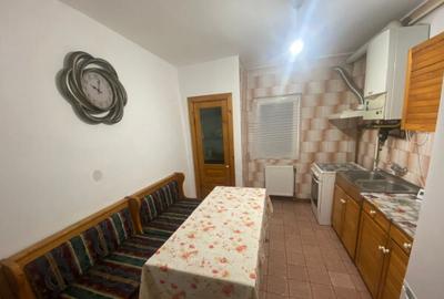 Apartament cu 4 camere decomandat în Micro 3 - 3