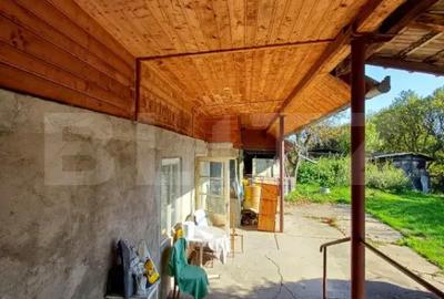 Casă cu 3 camere cu Teren 11508 Mp în Copăceni - 1