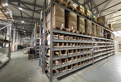 Spațiu industrial, de 1,815 mp, în Central - 5