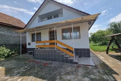 Casă cu 8 camere în Central - 8