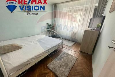 Apartament cu 2 camere semidecomandat, mobilat în Rovine - 2