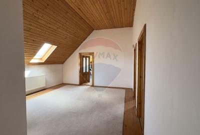 Duplex cu 6 camere cu Teren 1000 Mp în Săsar - 10