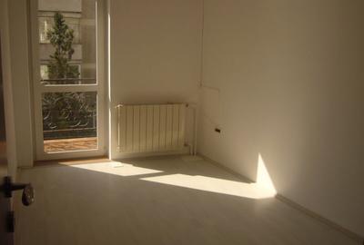 Dorobanti, Piata Dorobanti, vila P+2E, 400 mp construiti, an constructie 1995, - 2