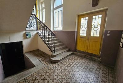 Apartament cu 2 camere nedecomandat în 15 Noiembrie - 2