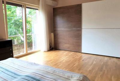 Apartament cu 3 camere semidecomandat în Badea Cârțan - 1