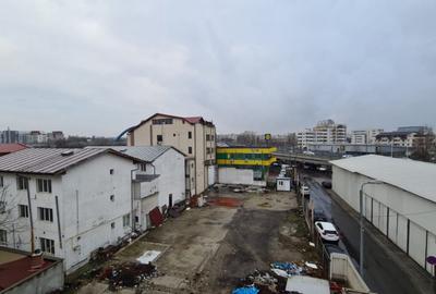 Casă cu 5 camere cu Teren 300 Mp în Mihai Bravu - 9