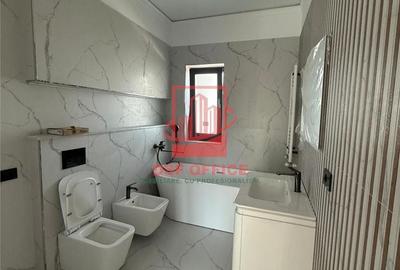 Casă cu 4 camere cu Teren 450 Mp în Rediu - 11
