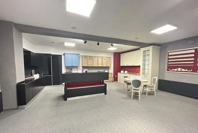 Spațiu comercial, de 490 mp, în Central - 3