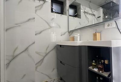 Apartament cu 3 camere decomandat în Apărătorii Patriei - 1