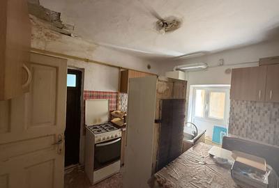 Apartament cu 4 camere în Central - 2