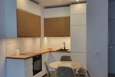 Apartament cu 2 camere decomandat în Central - 2