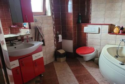 Casă cu 5 camere cu Teren 400 Mp în Bulgaria - 3