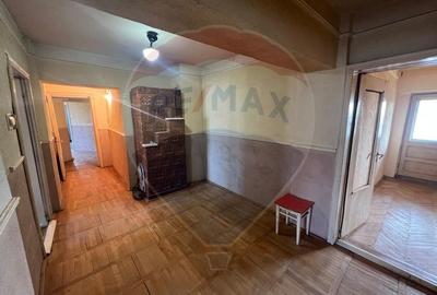 Apartament cu 4 camere de vanzare in zona Central Apartament cu 4 camere de vanzare in zona Central - 5