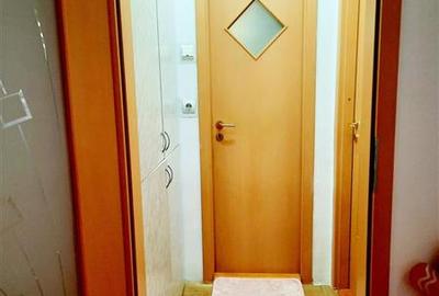 Apartament cu 2 camere semidecomandat, mobilat în Florilor - 7