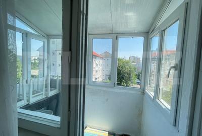 Apartament de vanzare, cu 2 camere, 38 mp, zona Niela - 5
