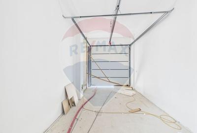 Casă cu 8 camere cu Teren 300 Mp în Ultracentral - 18