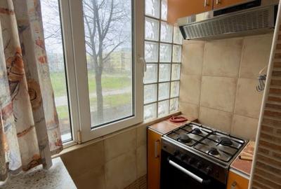 Apartament cu 3 camere semidecomandat, mobilat în Ștefan cel Mare - 17