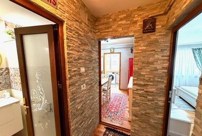 Garsoniera moderna,Ultracentral - 6