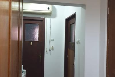 Apartament cu 3 camere decomandat în Giurgiului - 2