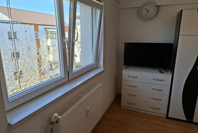 Apartament cu 2 camere nedecomandat în Central