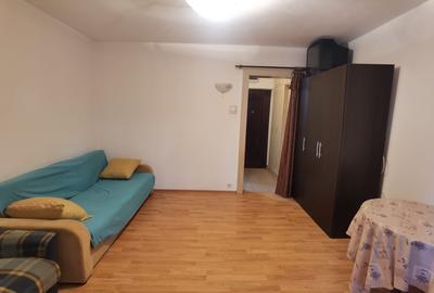 Titan, Piata Minis - 2