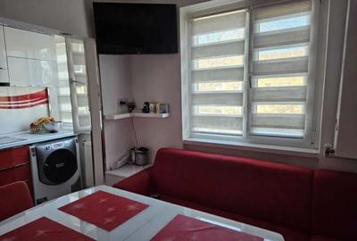 Apartament cu 3 camere semidecomandat în Nufărul - 8