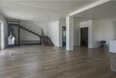Vila cu 5 camere in Agigea- terasa generoasa la etajul 2 - 19