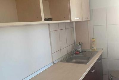 Apartament cu 2 camere decomandat, mobilat în Apărătorii Patriei - 6
