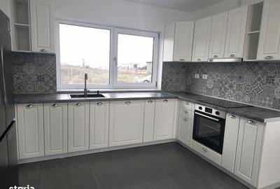 Casă cu 4 camere în Sântion - 10