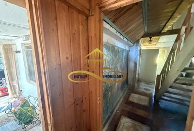 Casa de vanzare in Bacau Siretu 4000 mp teren 2 case curte comuna - 11
