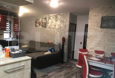 De vanzare apartament , cu 3 camere, 60mp, zona Carpati 2 - 6