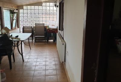 Casa Bolintin Vale - zona extrem de linistita, curte mare - 1