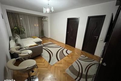 Apartament cu 3 camere semidecomandat în Micro 19 - 2