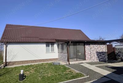 Casă cu Teren 1667 Mp în Alioș - 4