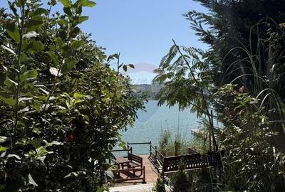 Vila premium cu priveliste la lac si acces direct la apa - 23